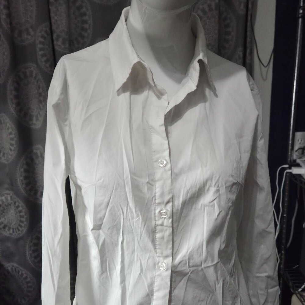 Sunnow White Dress Shirt Size Women's Medium